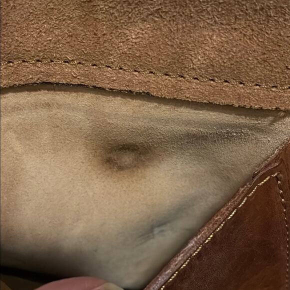 I Medici Italian Leather Messenger Bag with Adjustable Strap - Picture 14 of 14